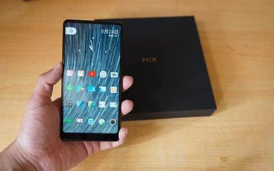 这家中国智能手机制造商降低了MiMIX2的价格